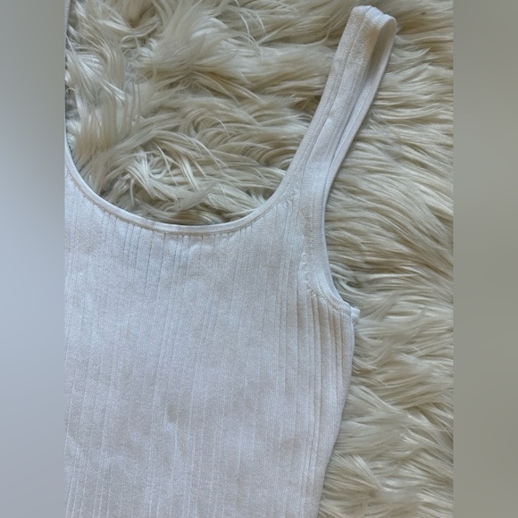 Banana Republic ribbed sweater knit tank - Picture 4 of 6
